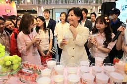 대한민국 참외, 베트남에 첫 상륙! 스마트팜 협력도 진전