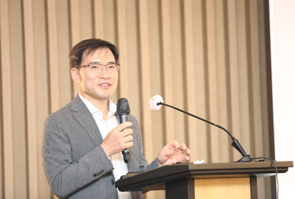 선진 식육유통BU 윤주만 상무가 최근 2025 비전 달성을 통하여 매출 1조3천억 원을 달성한다고 목표를 밝혔다.