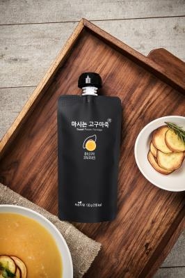 두손푸드가 지역의 특산물인 단호박을 활용하여 유, 아동, 노인, 환자 등 사회적 약자를 위한 마시는 죽을 개발 판매 하는 등 지역사회에 기여하고 있다