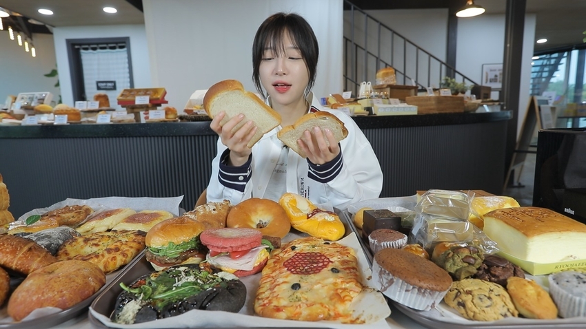 경기도는 또 쌀로 만든 빵과 디저트의 소비 확대를 위해 유명 유튜버 ‘쯔양’측과 협업해 경기쌀빵의 홍보영상을 제작했다