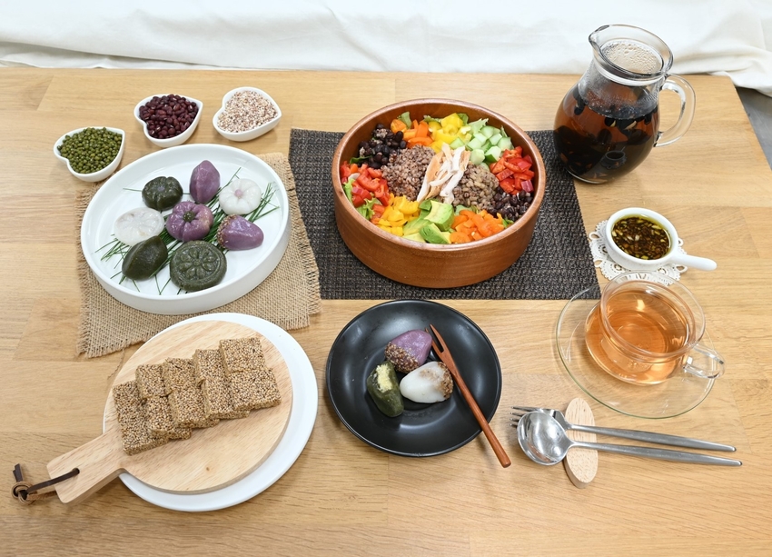 잡곡으로 만든 송편, 다식과 포케