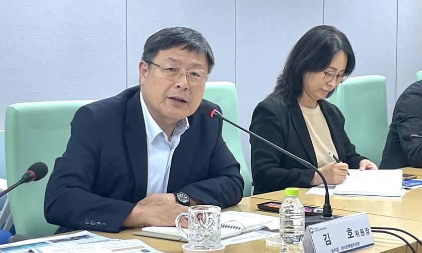 김호농특위 위원장은 지난달 29일 전국먹거리연대 소속 단체들과 간담회를 갖고 새정부 농정과제와 먹거리정책의 발전방향에 대해 논의했다. 
