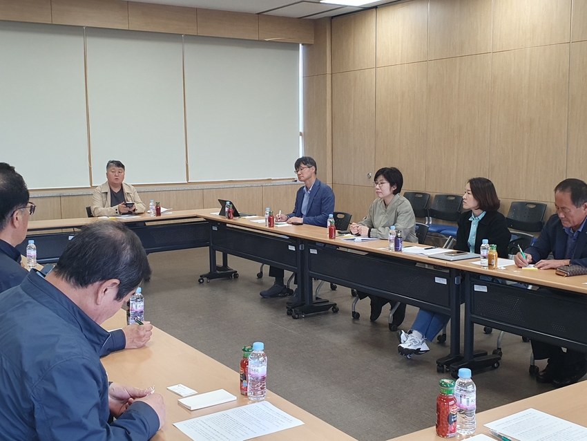 박수진 농림축산식품부 (이하 농식품부) 기획조정실장은 10월 16일(목) 양파 주산지인 무안을 방문하여 농업수입안정보험 가입을 독려했다.